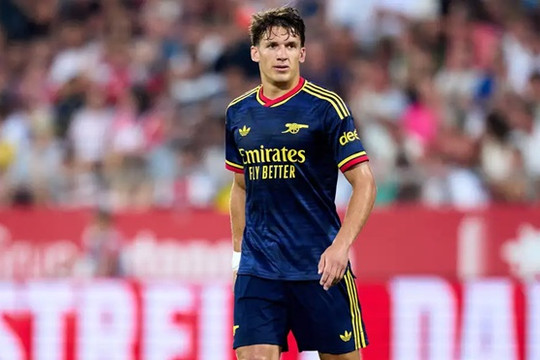 Arsenal thắng áp đảo Girona 4-1: Màn ra mắt của Tzolis và dấu ấn thần đồng Dowman