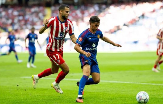 Shea Lacey rực sáng trước Atletico Madrid: Lời giải cho bài toán số 10 của Carrick