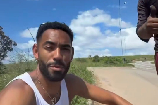Chuyện về Matheus Cunha: Từ sự cố trên đường quê đến tình cảm chân thành của CĐV Brazil