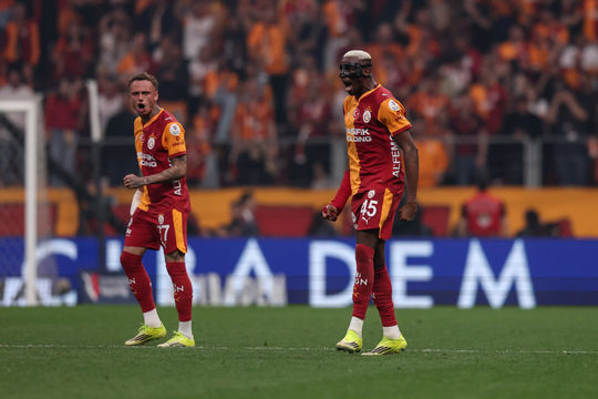 Galatasaray 3-3 Rennes: Hai đội chia điểm