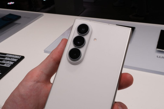Nâng cấp camera trên Galaxy Z Fold8 Ultra: Đột phá chụp ảnh 200MP HDR đa khung hình
