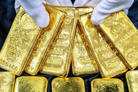 Giá vàng 04/08/2026: SJC 137,5 - 140,5 triệu đồng/lượng, bán giảm 500.000 đồng