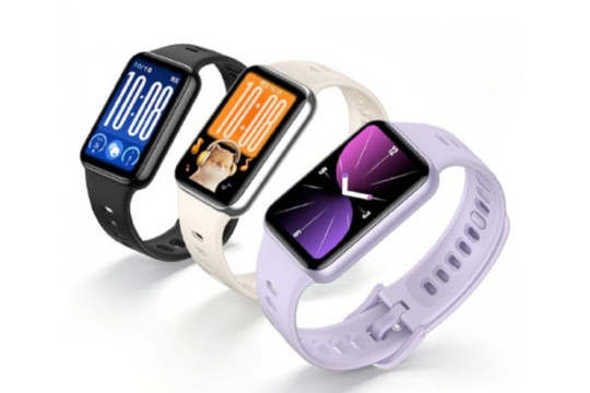 HONOR Band 11 Series ra mắt với màn hình 2000 nits và pin silicon carbon 26 ngày