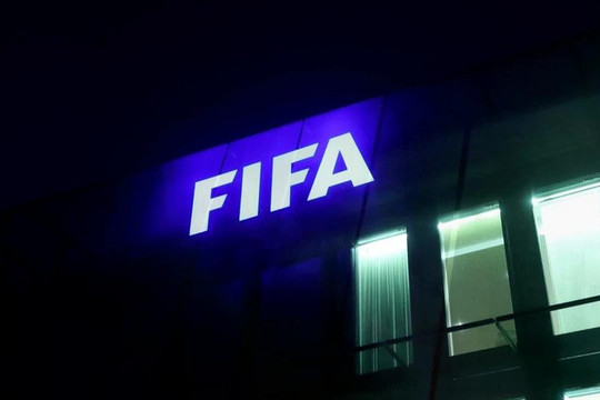 FIFA họp khẩn cấp