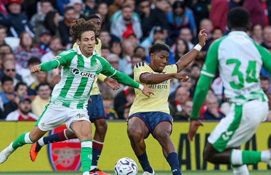 Arsenal gục ngã 1-3 trước Real Betis: Myles Lewis-Skelly vẫn lạc quan nhìn về tương lai
