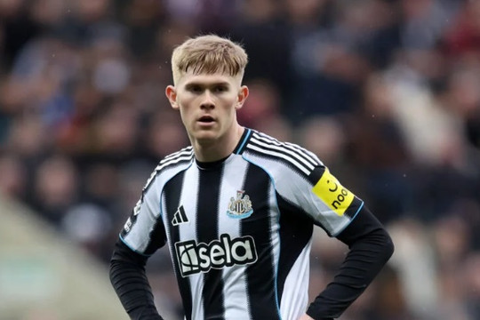 Manchester United bế tắc vụ Lewis Hall: Newcastle hạ quyết tâm chặn sóng tháo chạy