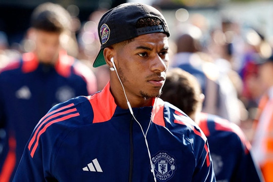 Man Utd bế tắc trên thị trường chuyển nhượng vì bẫy lương Champions League