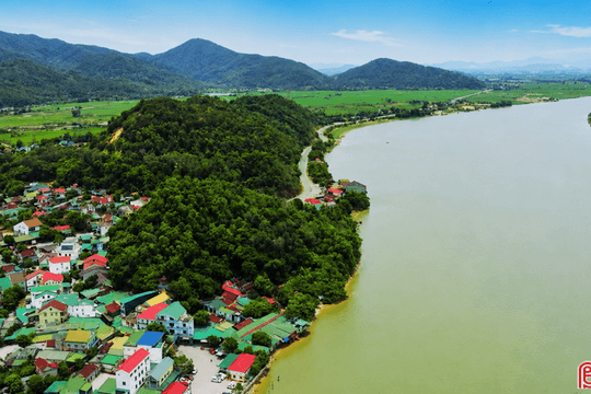 Đánh thức tiềm năng du lịch bên dòng Lam