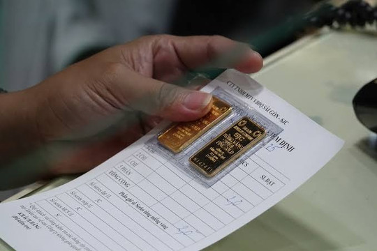 Giá vàng hôm nay 9/8/2026: Vàng miếng giữ 144 triệu, vàng nhẫn cao hơn thế giới tới hơn 7 triệu đồng/lượng