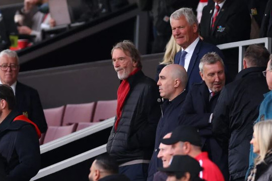 Man Utd hụt hơi trên thị trường chuyển nhượng hè 2026: Làn sóng hoài nghi bao trùm Old Trafford