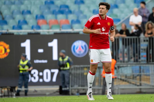 Manchester United hòa Paris Saint-Germain 1-1: Màn tỏa sáng của Maguire và nỗi lo từ Mason Mount