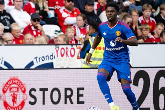 Man Utd từ chối bán đứt hậu vệ tài năng Jaydan Kamason cho Southampton ở kỳ chuyển nhượng