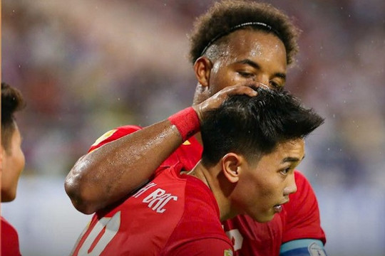 ĐT Việt Nam thống trị vòng bảng ASEAN Cup 2026 nhờ lối chơi fair-play và phong độ Đình Bắc