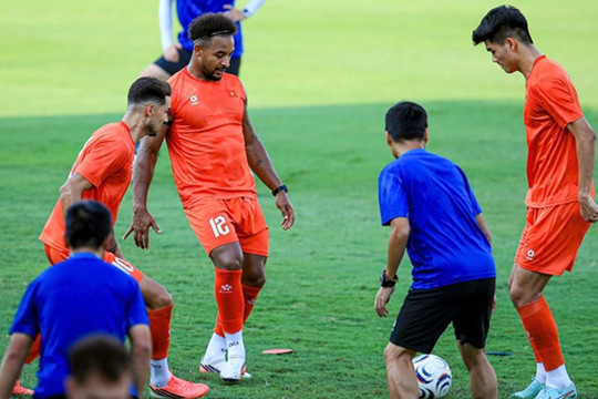 HLV Kim Sang-sik sở hữu hàng công biến ảo nhờ bộ ba nhập tịch trước bán kết ASEAN Cup 2026