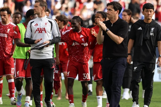 Liverpool thua ngược Monaco 2-3: HLV Iraola đối mặt bài toán lực lượng trước mùa giải mới