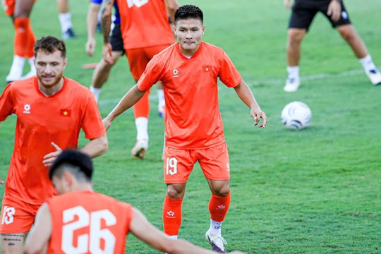 HLV Kim Sang-sik tối ưu hàng tiền vệ ĐT Việt Nam đấu Malaysia tại bán kết ASEAN Cup 2026