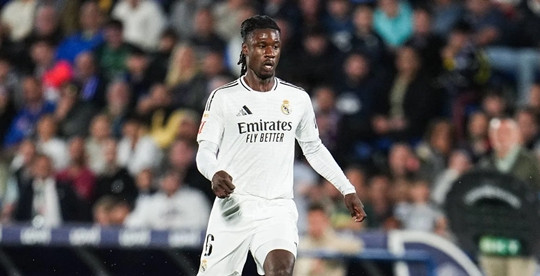 Manchester United nhắm Eduardo Camavinga để giải cùng lúc bài toán tuyến giữa và cánh trái