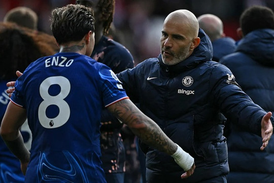 Man City bỏ qua hạn chót 120 triệu bảng từ Chelsea trong thương vụ tiền vệ Enzo Fernandez