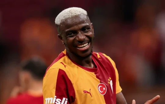 MU cạnh tranh Osimhen với Arsenal, Barca gửi đề nghị thứ ba mua Rodri từ Man City