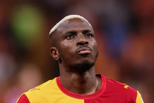 Tottenham quyết đấu Arsenal trong thương vụ bom tấn Victor Osimhen trị giá 80 triệu euro