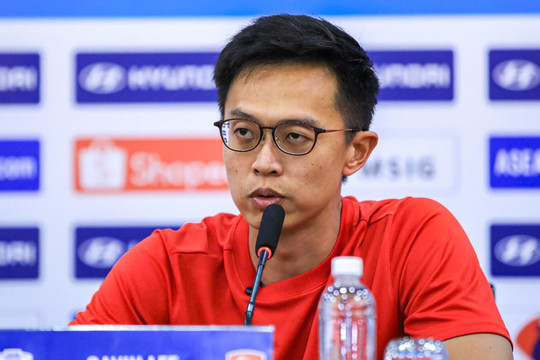 HLV Gavin Lee thừa nhận Singapore trả giá đắt vì sai lầm trước Thái Lan tại ASEAN Cup 2026