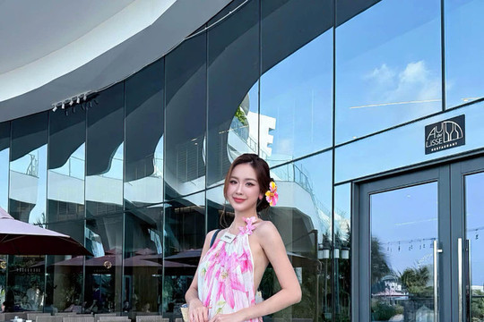 Bảo Ngọc cân nhắc tóc búi cho chung kết Miss World 73 ngoài trời tại Khánh Hòa ngày 5/9