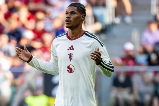 Marcus Rashford lột xác từ Barcelona: Điểm sáng chiến thuật của Man Utd dưới thời Carrick