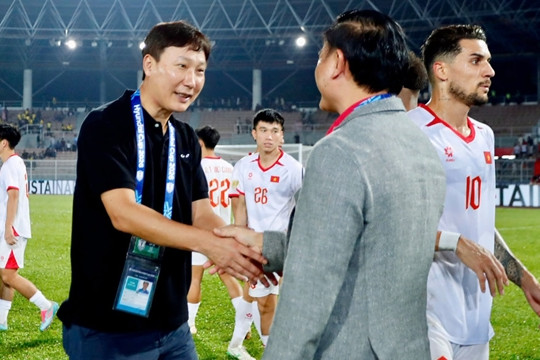 Tuyển Việt Nam hạ Malaysia 2-0: HLV Kim Sang-sik siết kỷ luật chiến thuật trước trận lượt về
