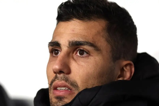 Barcelona vượt mặt Real Madrid chiêu mộ Rodri để thay đổi hoàn toàn tuyến giữa Camp Nou