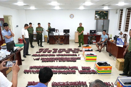 Triệt phá đường dây đưa gần 9.300 kíp nổ từ Lào về Việt Nam