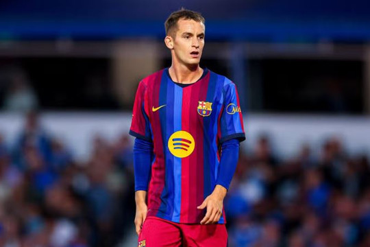 Barcelona bật đèn xanh cho Man United cơ hội chiêu mộ tiền vệ Marc Casado giá 34 triệu bảng