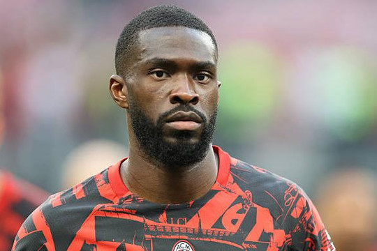 Aston Villa đàm phán chiêu mộ Fikayo Tomori từ AC Milan để thay thế Ezri Konsa gia nhập Arsenal