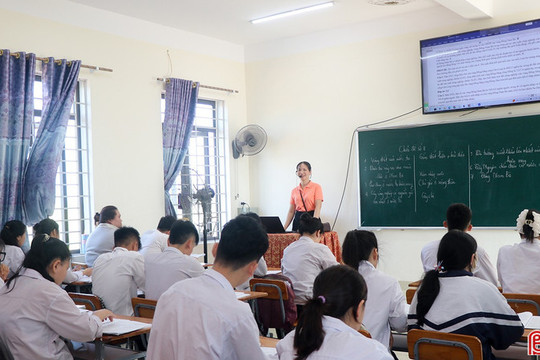 Hà Tĩnh quy định thời hạn điều động giáo viên trong cơ sở giáo dục công lập
