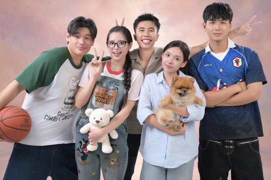 Phim Mùa hè năm ấy chuyển giao thế hệ: Dàn diễn viên Gen Z nhường chỗ cho dàn sao 9X
