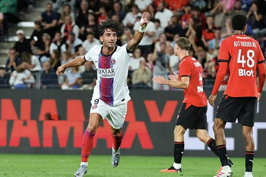 Tân binh Ferran Torres lập cú đúp chói sáng, giúp PSG giật lại 1 điểm trước chủ nhà Rennes