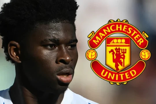 Carlos Baleba hoàn tất kiểm tra y tế, sẵn sàng ra mắt Man Utd với mức phí 70 triệu bảng