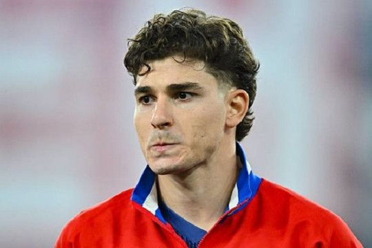 Arsenal đứng trước cơ hội vàng chiêu mộ Julian Alvarez sau khi bị CĐV Atletico Madrid tẩy chay
