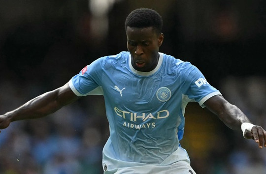 Man City ngược dòng hạ Bournemouth 2-1 đầy kịch tính nhờ phát kiến Marc Guehi của HLV Maresca