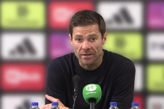 Chelsea nhọc nhằn hạ Fulham 3-2 tại Craven Cottage: HLV Xabi Alonso khen ngợi tam tấu tấn công