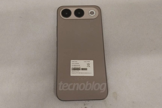 OPPO A7 Pro chuẩn bị ra mắt toàn cầu: Trang bị viên pin khủng 8.000 mAh cùng sạc nhanh 45W