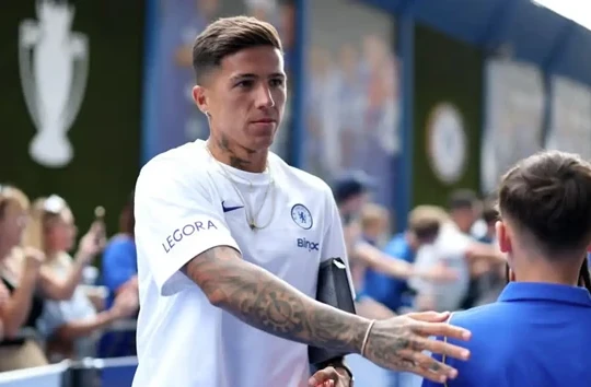 Man City dự kiến chi 145 triệu euro chiêu mộ Enzo Fernandez khi anh muốn rời Chelsea