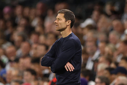 Louis Saha chỉ ra chìa khóa giúp Chelsea vô địch Ngoại hạng Anh dưới thời Xabi Alonso