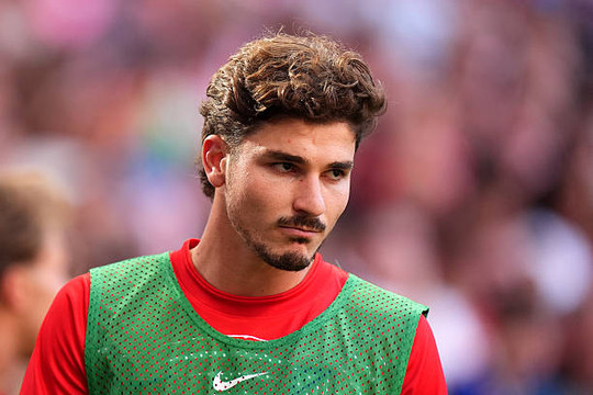 Nội bộ Atletico Madrid muốn bán Julian Alvarez vì sức ép tâm lý, Barcelona lập tức vào cuộc