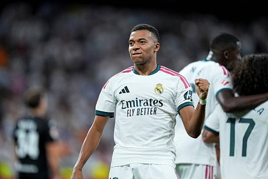 Jose Mourinho ca ngợi Kylian Mbappe có khát khao chiến thắng giống Cristiano Ronaldo