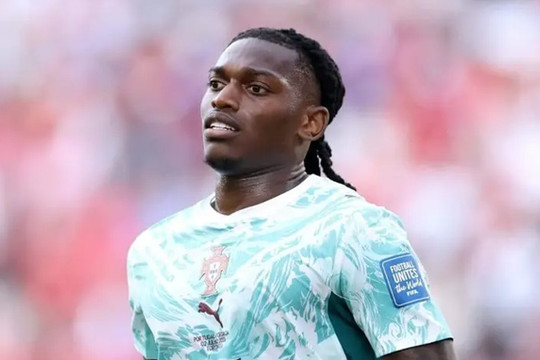Sau bản hợp đồng Nicolas Jackson, Aston Villa quyết tâm chiêu mộ Rafael Leao từ AC Milan