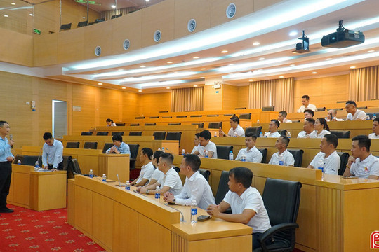 Doanh nhân trẻ Hà Tĩnh tham quan, tìm hiểu hoạt động tại Formosa