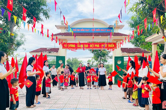 Hơn 365.000 học sinh Hà Tĩnh trở lại trường, chuẩn bị cho năm học mới