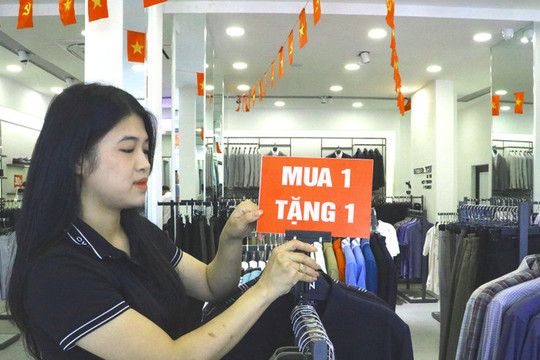 Doanh nghiệp tăng khuyến mại, kích cầu sức mua dịp Quốc khánh 2/9