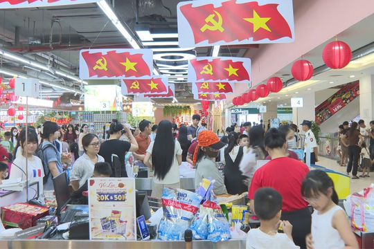 Thị trường bán lẻ tăng nhiệt dịp Quốc khánh
