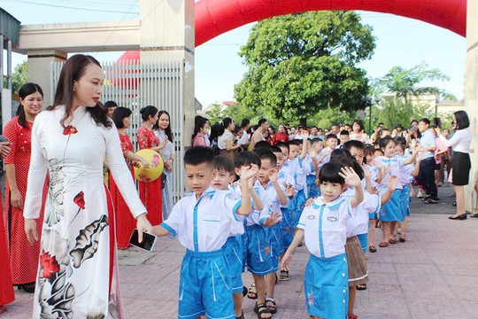 Đồng loạt khai giảng và khánh thành trường học vùng biên trên toàn quốc